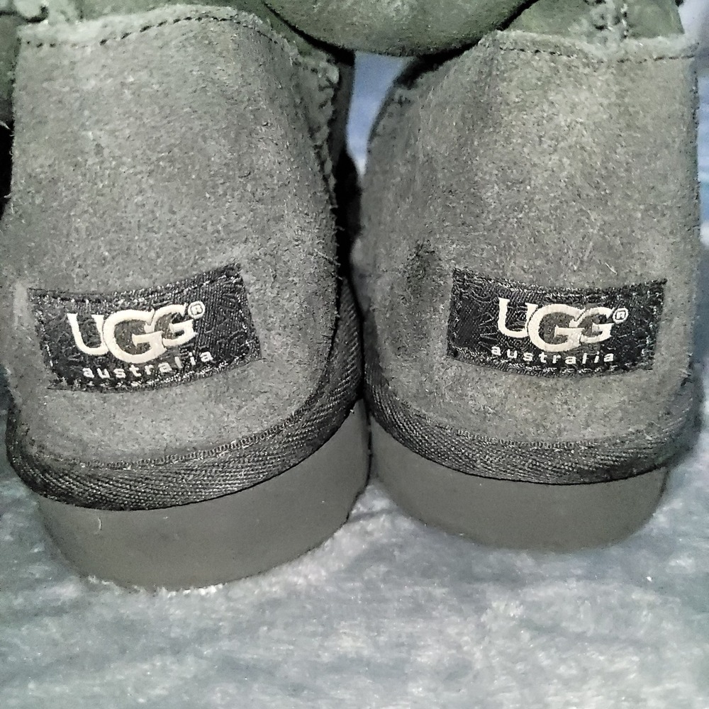 UGG Bailey Button Triplet II Black Suede Tall Boots Womens 11 1873 - Picture 9 of 9